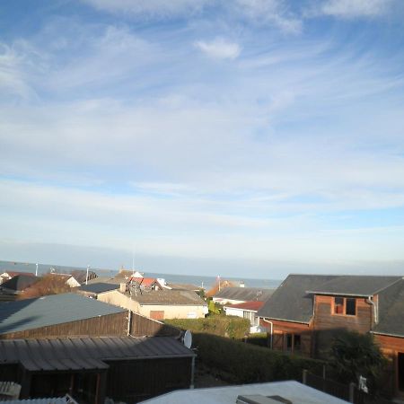 Appartement F1 Mansarde A 100M De La Plage, Proche De Arromanches Et Des Plages Du Debarquement Saint-Côme-de-Fresné Buitenkant foto