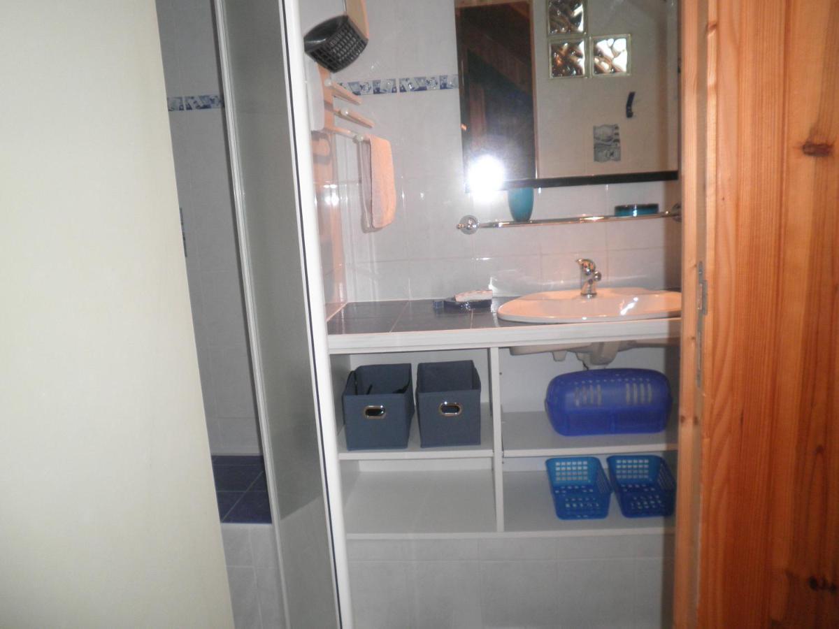 Appartement F1 Mansarde A 100M De La Plage, Proche De Arromanches Et Des Plages Du Debarquement Saint-Côme-de-Fresné Buitenkant foto